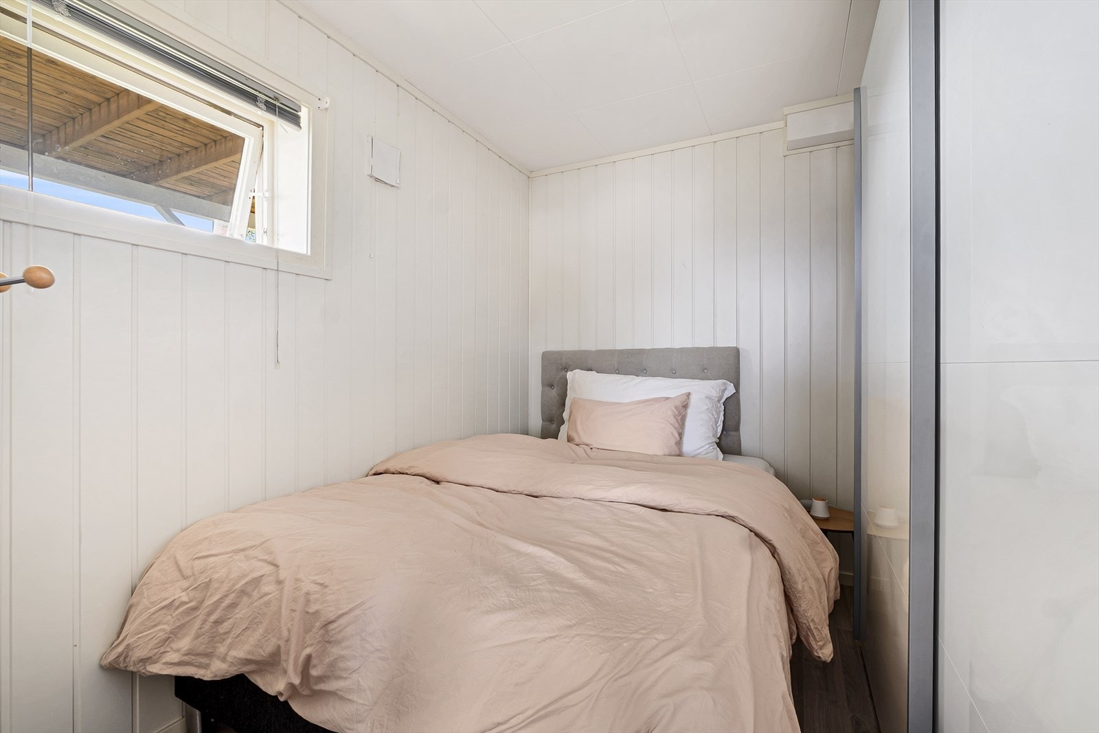 Utleie: Soverom med skyvedørsgarderobe. Galleribilde