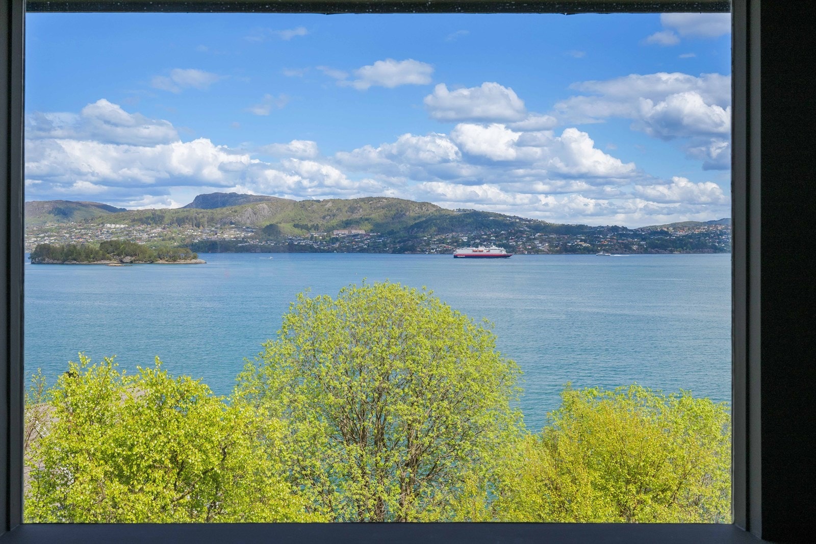 Utsikt over innseilingen til Bergen. Galleribilde