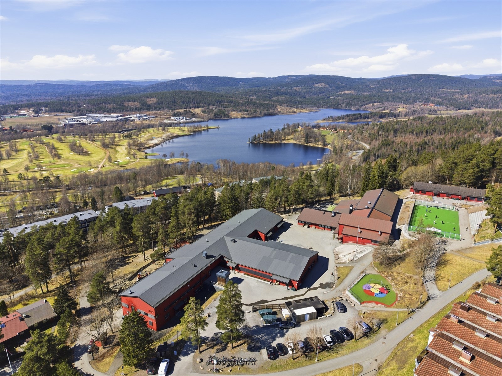 Boligen sogner til Grindbakken skole. Galleribilde