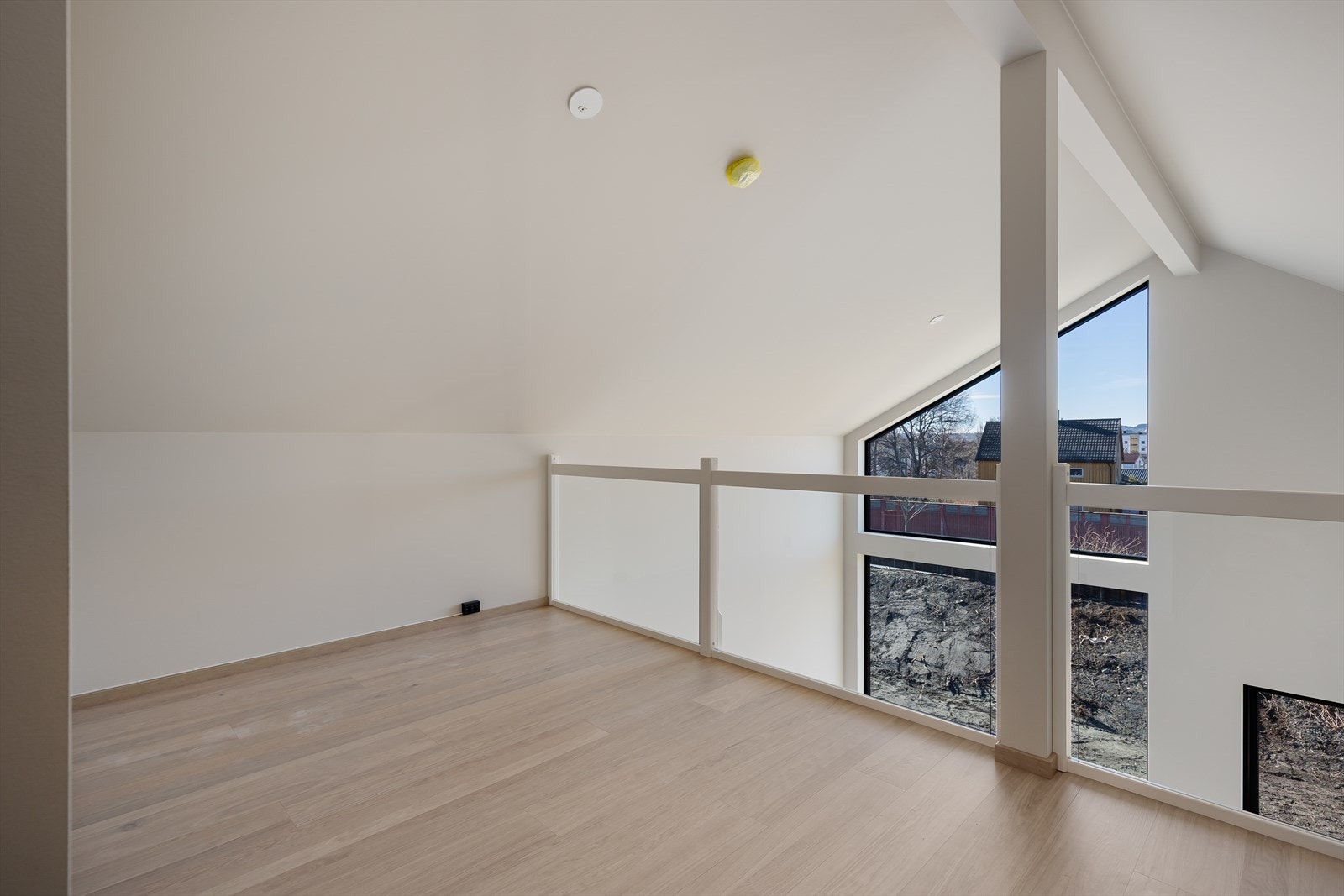 Opp til loftet er det etablert en loftsstue Galleribilde