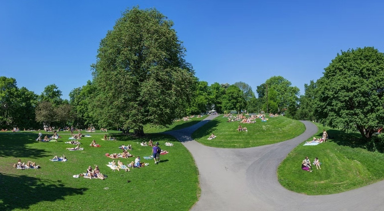 Stensparken ligger i umiddelbar nærhet. Galleribilde