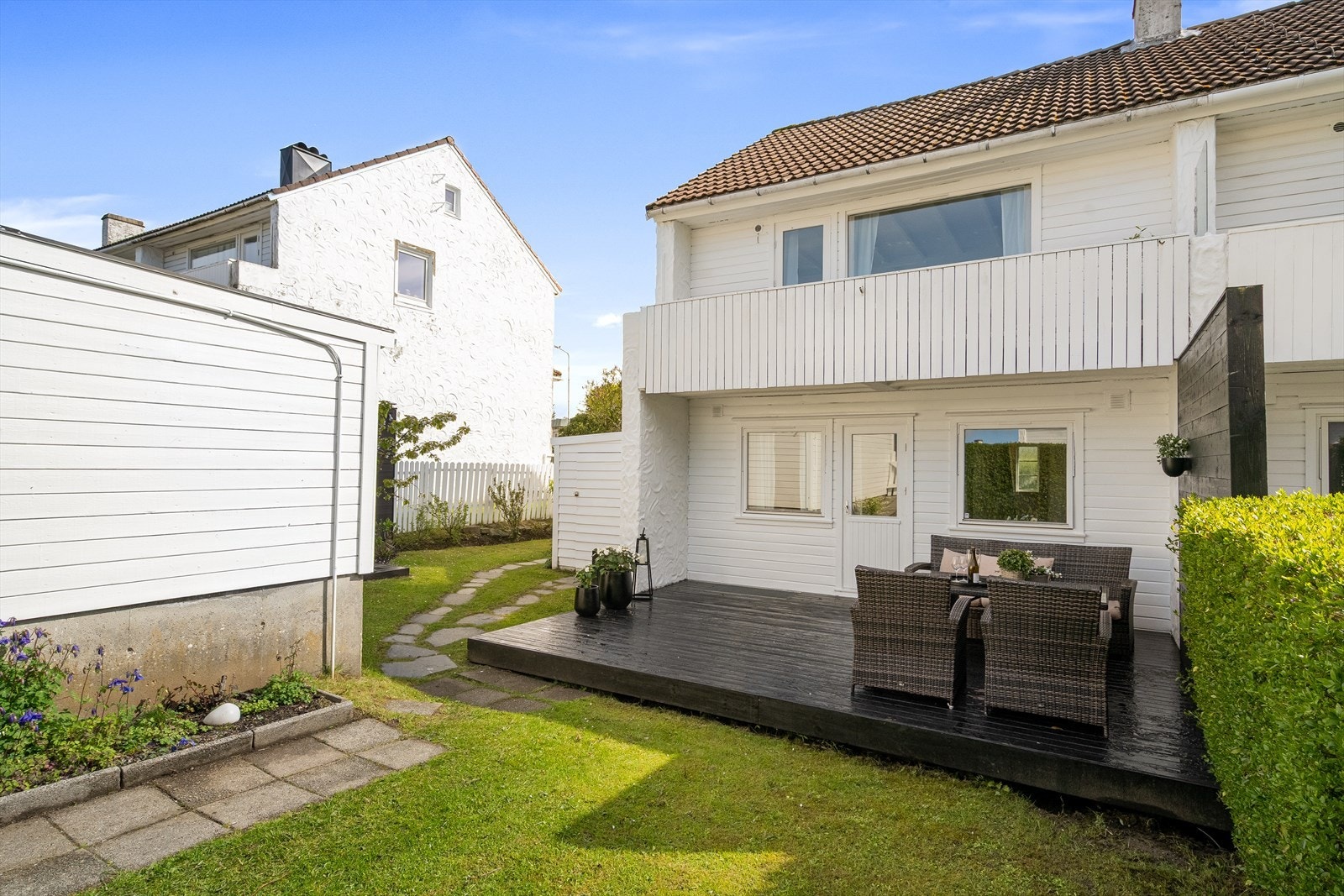 Innbydende og velholdt uteareal. Galleribilde