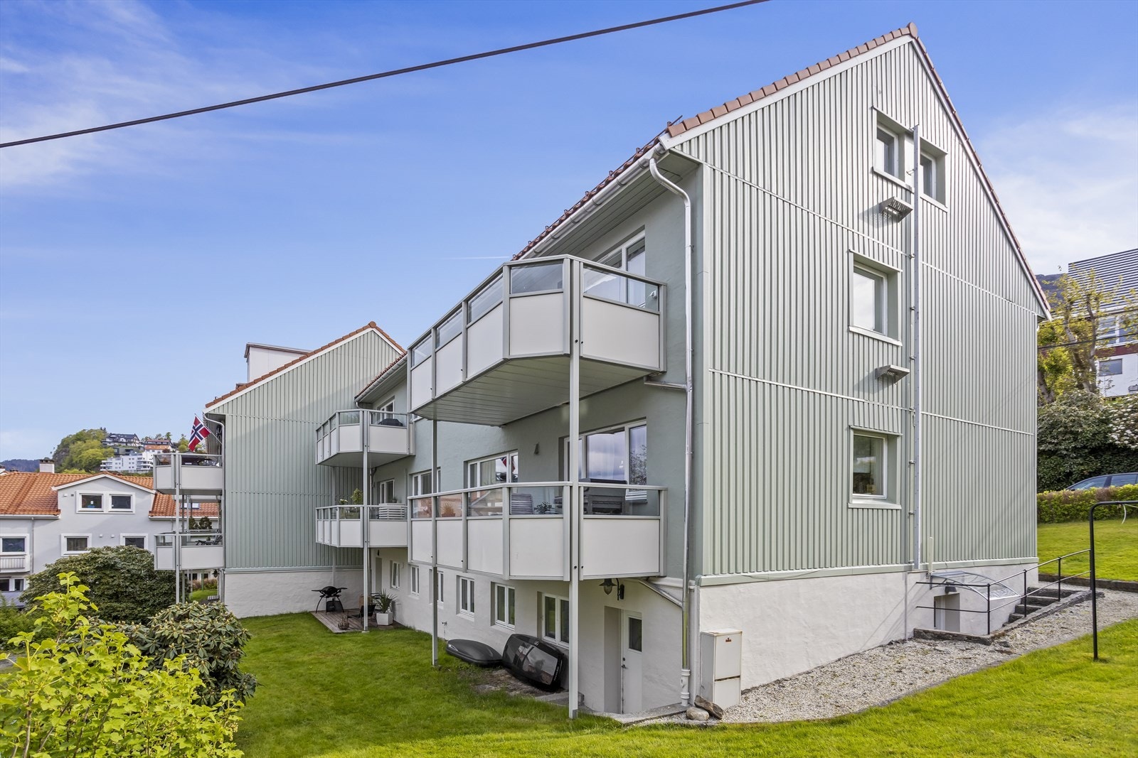 AS Landåsveien 5 & 7 består av til sammen 8 leiligheter. Galleribilde