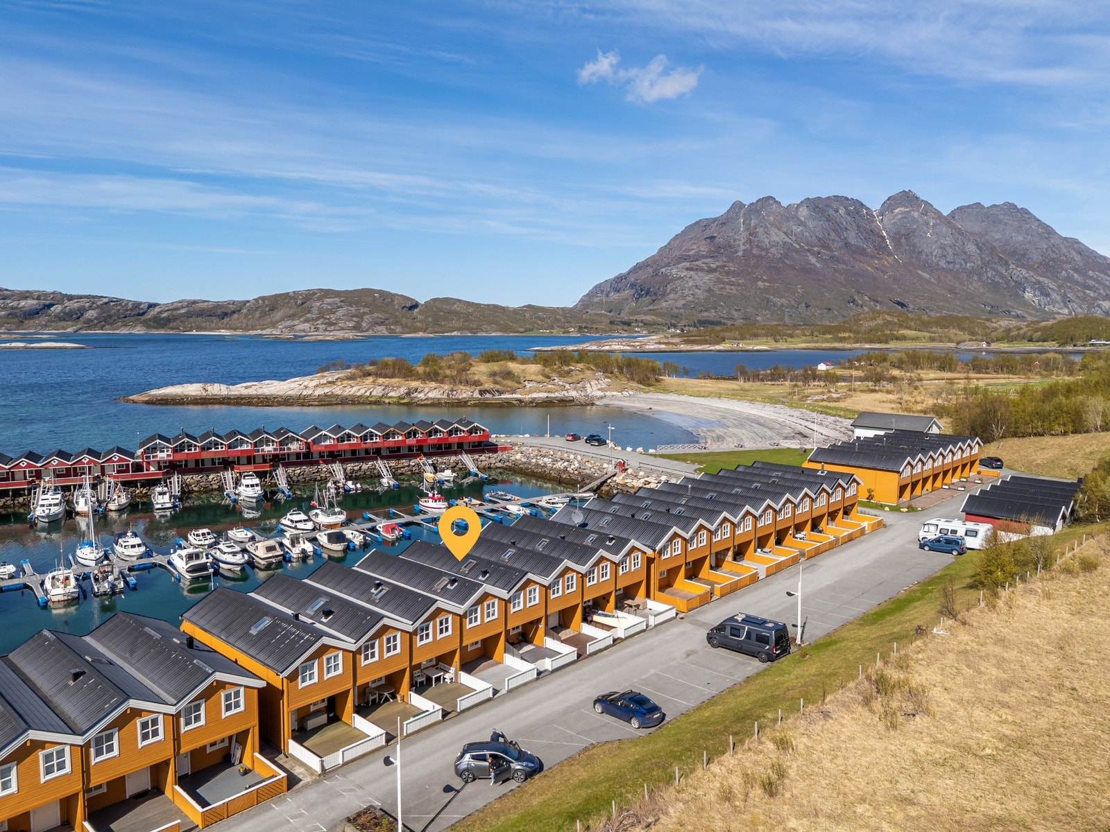 Her kan du senke skuldrene med fine båtturer, badestrand og flotte turområder i umiddelbar nærhet. Galleribilde