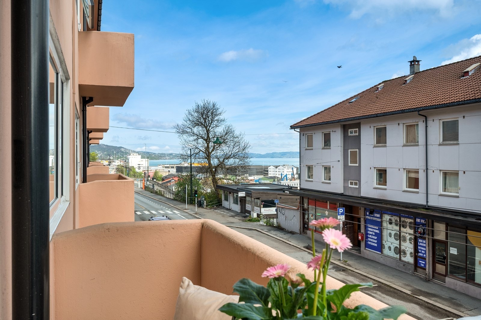 - Leiligheten har en balkong på 2,8 m² - Galleribilde