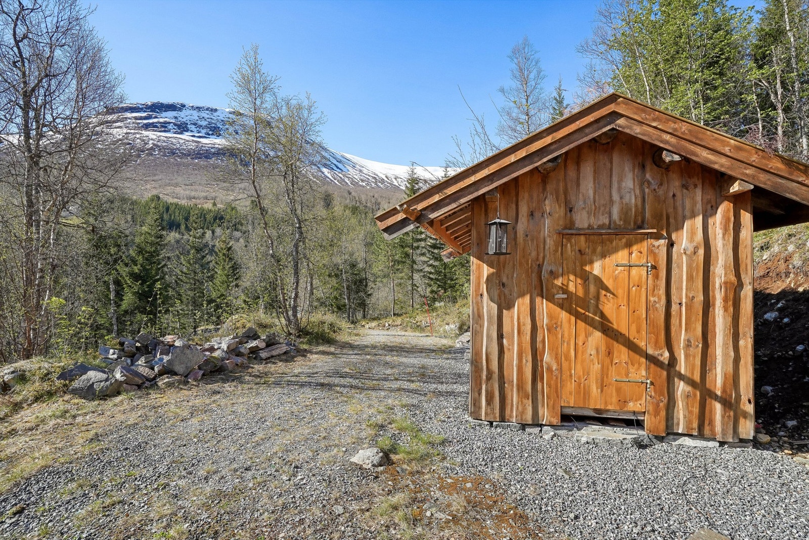 Det er oppført en utvendig bod på ca. 13 kvm. Galleribilde