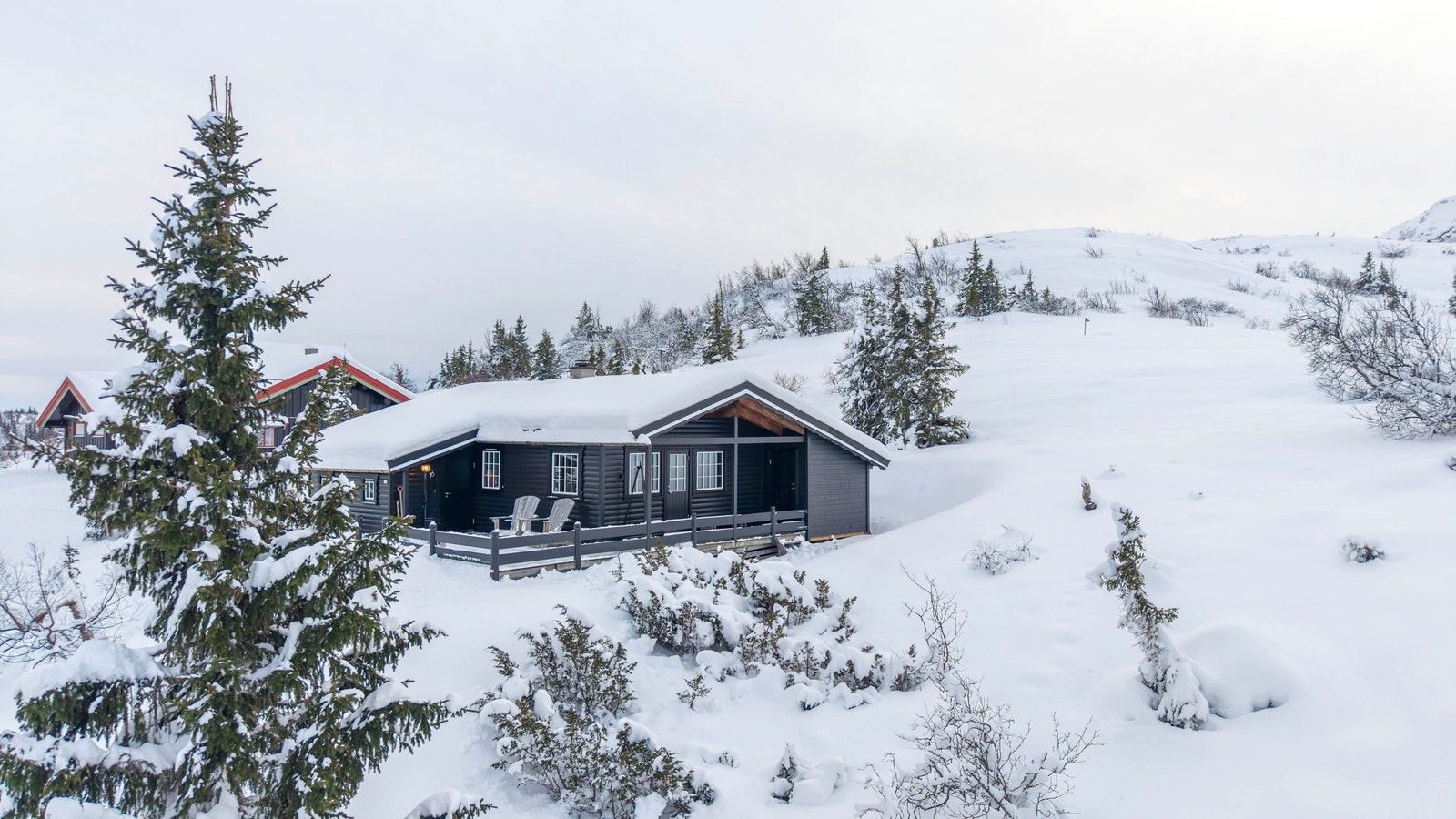 Flott beliggenhet på 1000 moh. med løyper, alpinanlegg og høyfjellet som nærmeste nabo Galleribilde