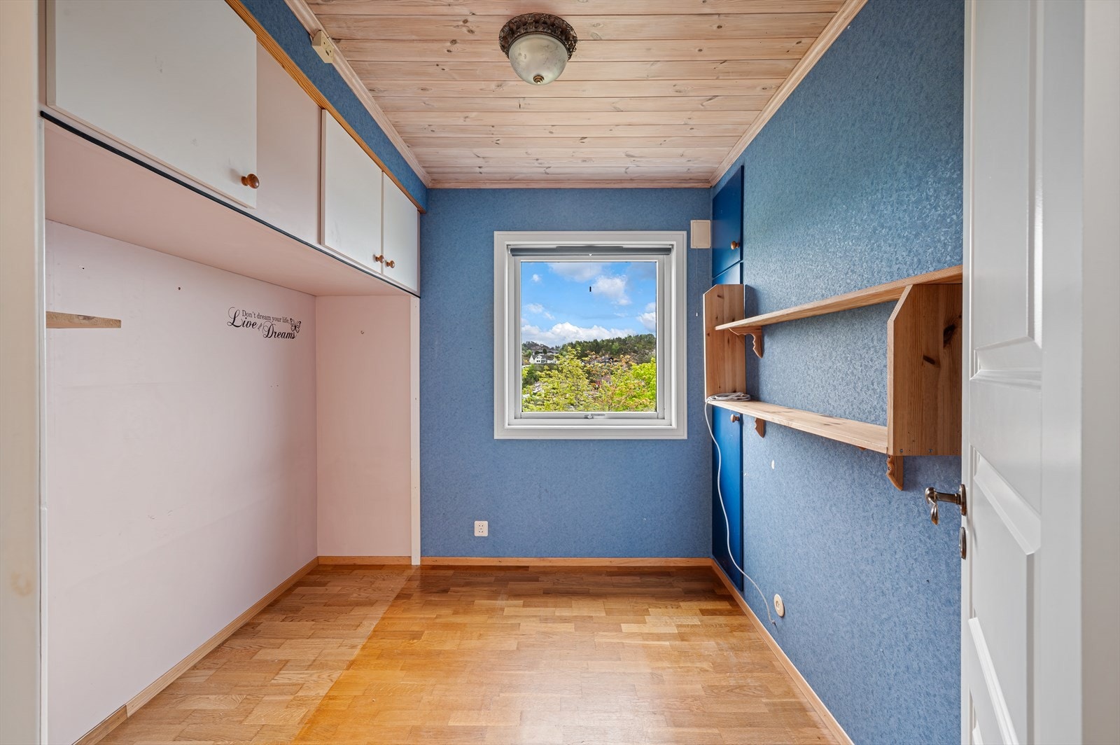 Soverom nummer 3 også av god størrelse! Galleribilde
