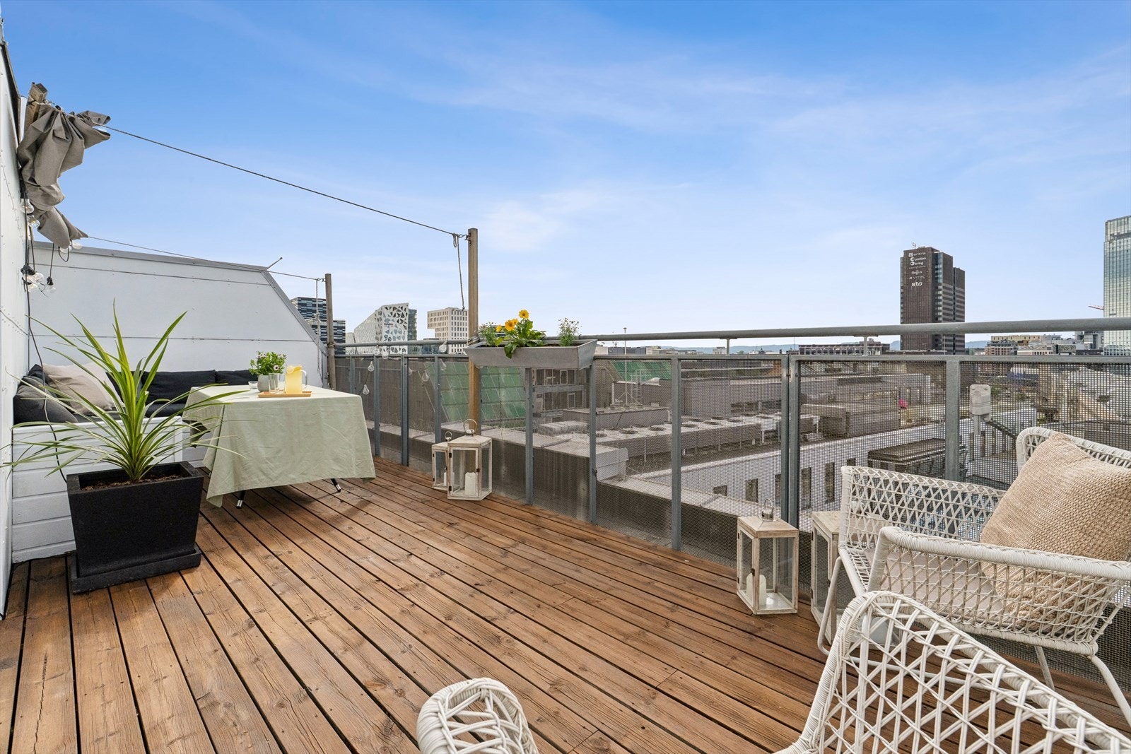 Fantastisk takterrasse på 22kvm i 11.etasje. Galleribilde