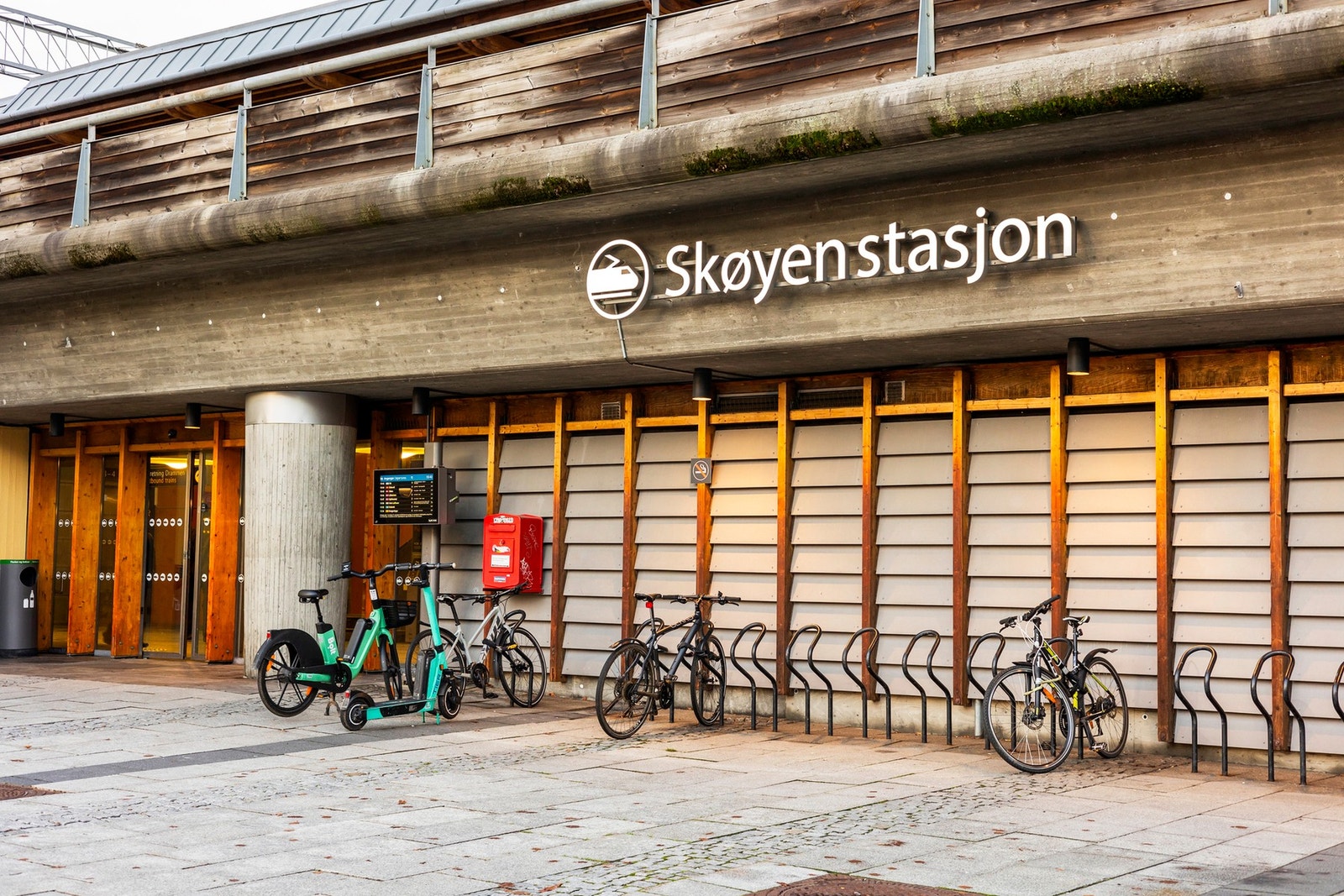 Skøyen stasjon ligger kun 8 min gange fra leiligheten, og tilbyr en rekke busslinjer, inkl. linje 20 og 31 Galleribilde