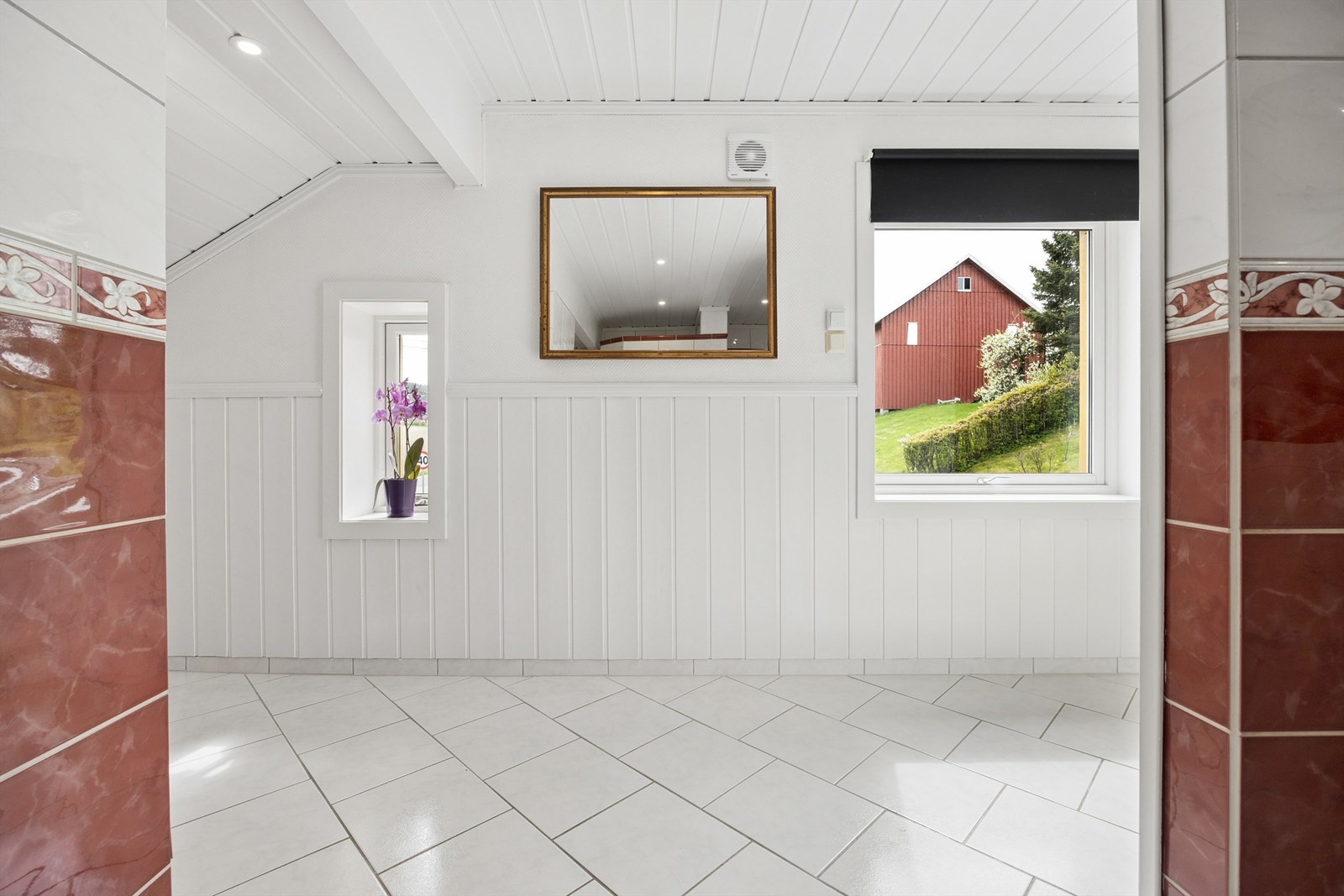 Mekanisk avtrekksvifte i vegg Galleribilde