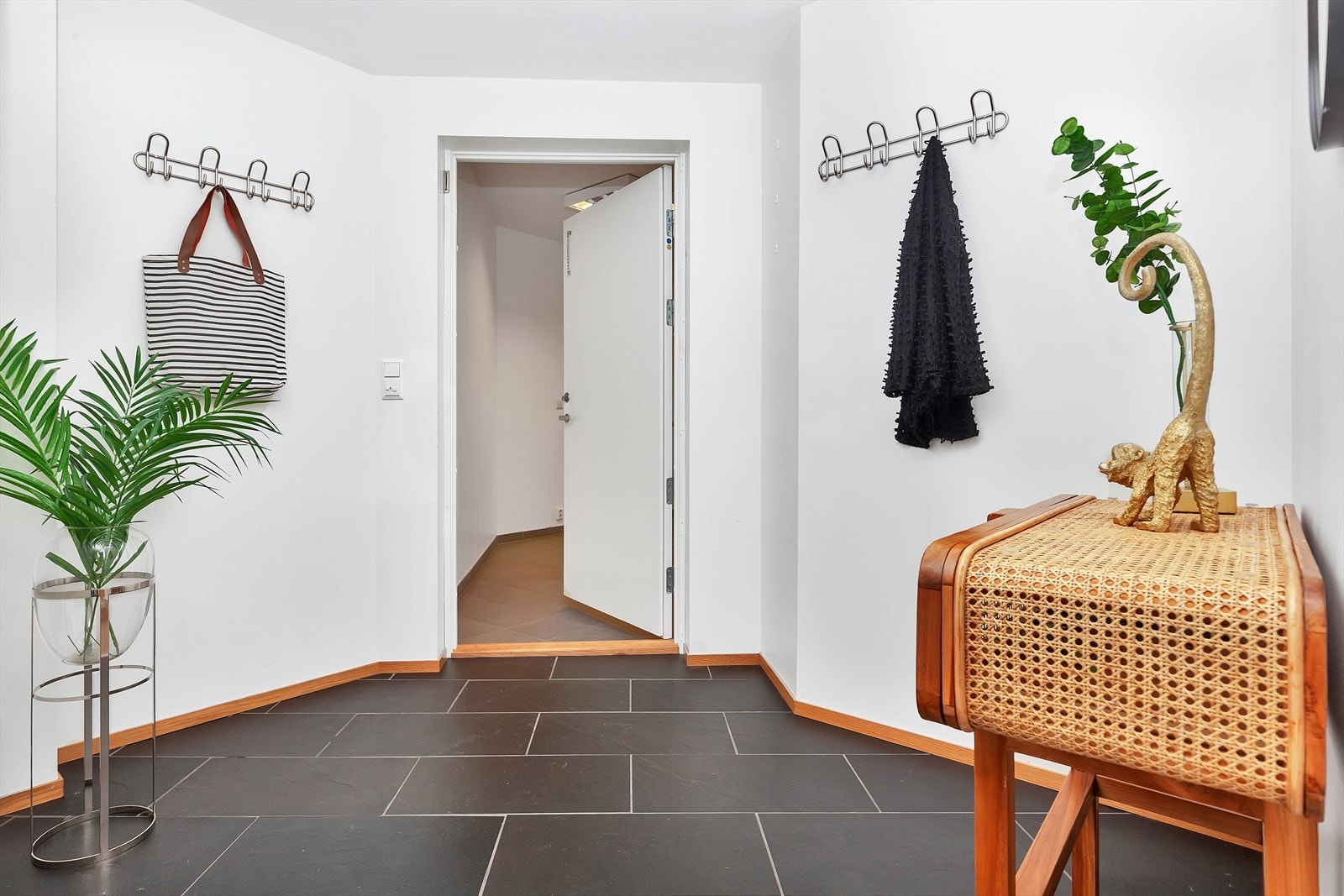 Entre - flislagt med varmekabler Galleribilde