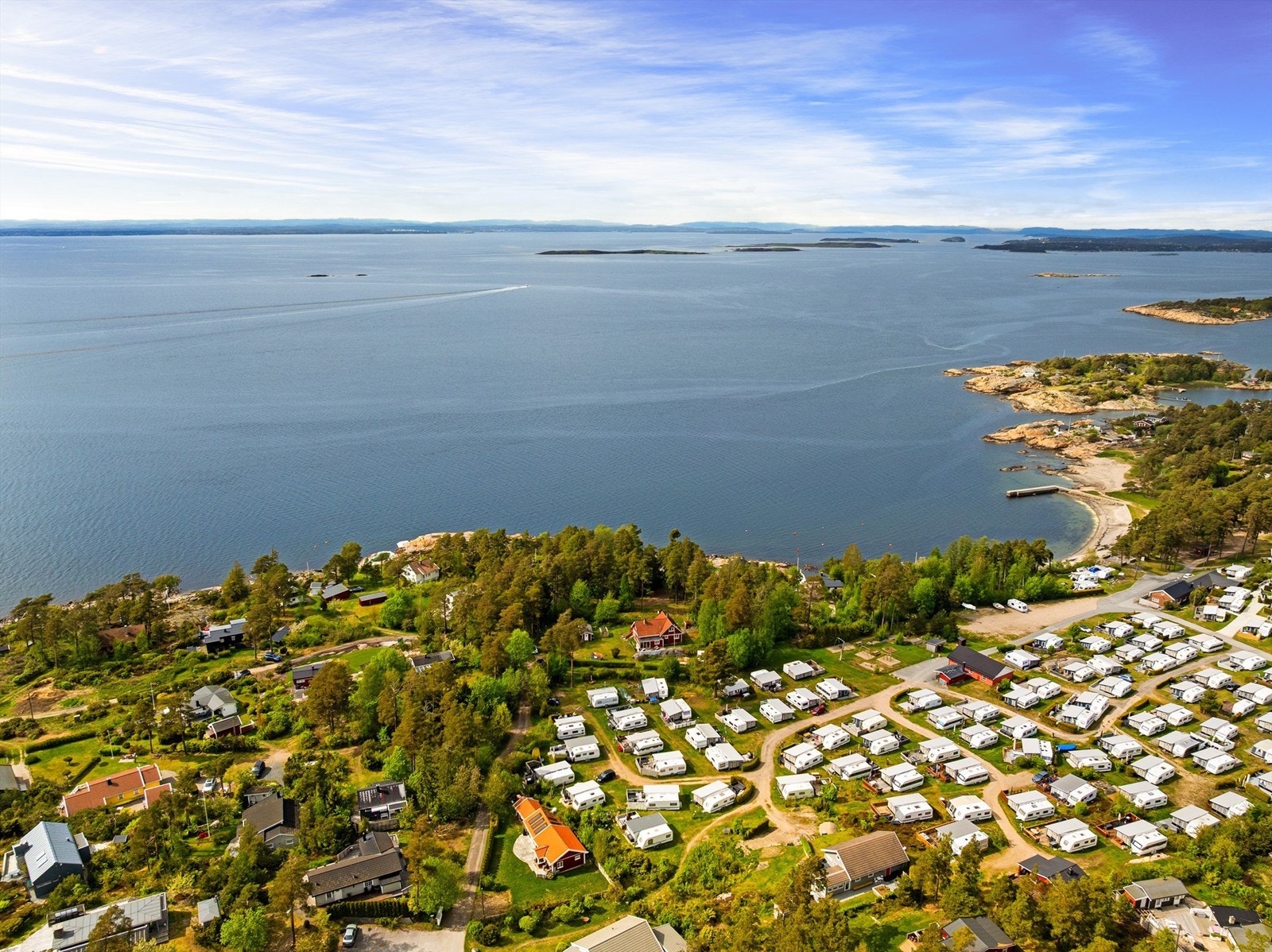 Det er vel verdt å søke båtplass i nærområdet. I Fredrikstads vakre skjærgård er det nær sagt utallige steder å dra på dagsutflukt. Galleribilde