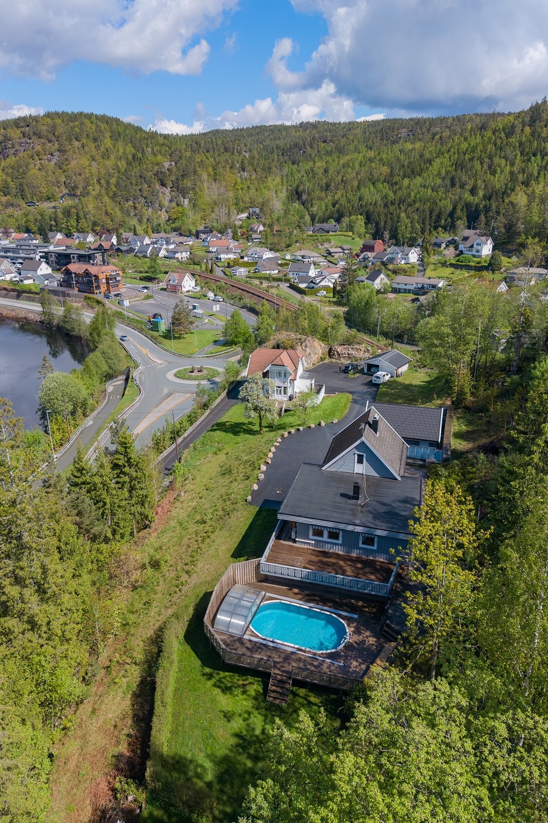 Stor tomt på 6,4 mål! Galleribilde