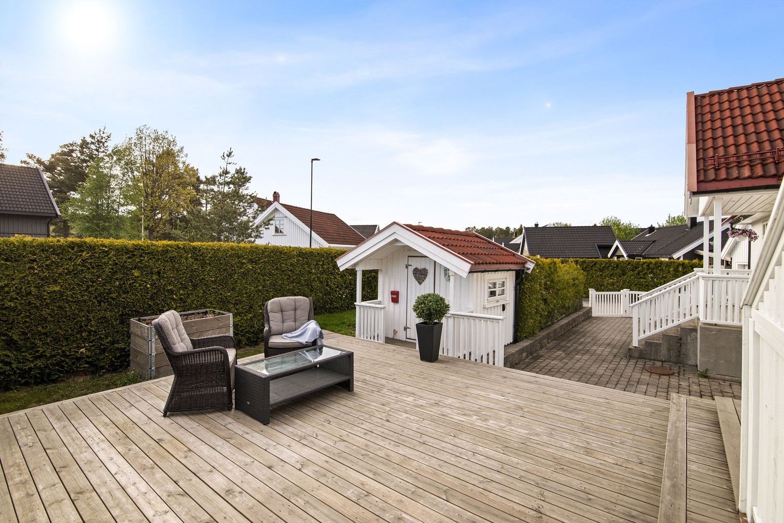 På tomten er det også et lite, sjarmerende lekehus. Galleribilde