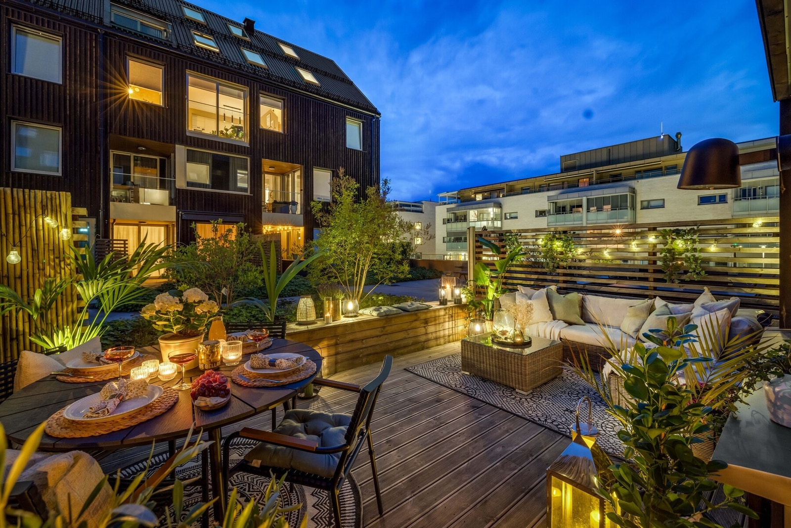 Stor privat takterrasse på cirka 24 kvm. Galleribilde