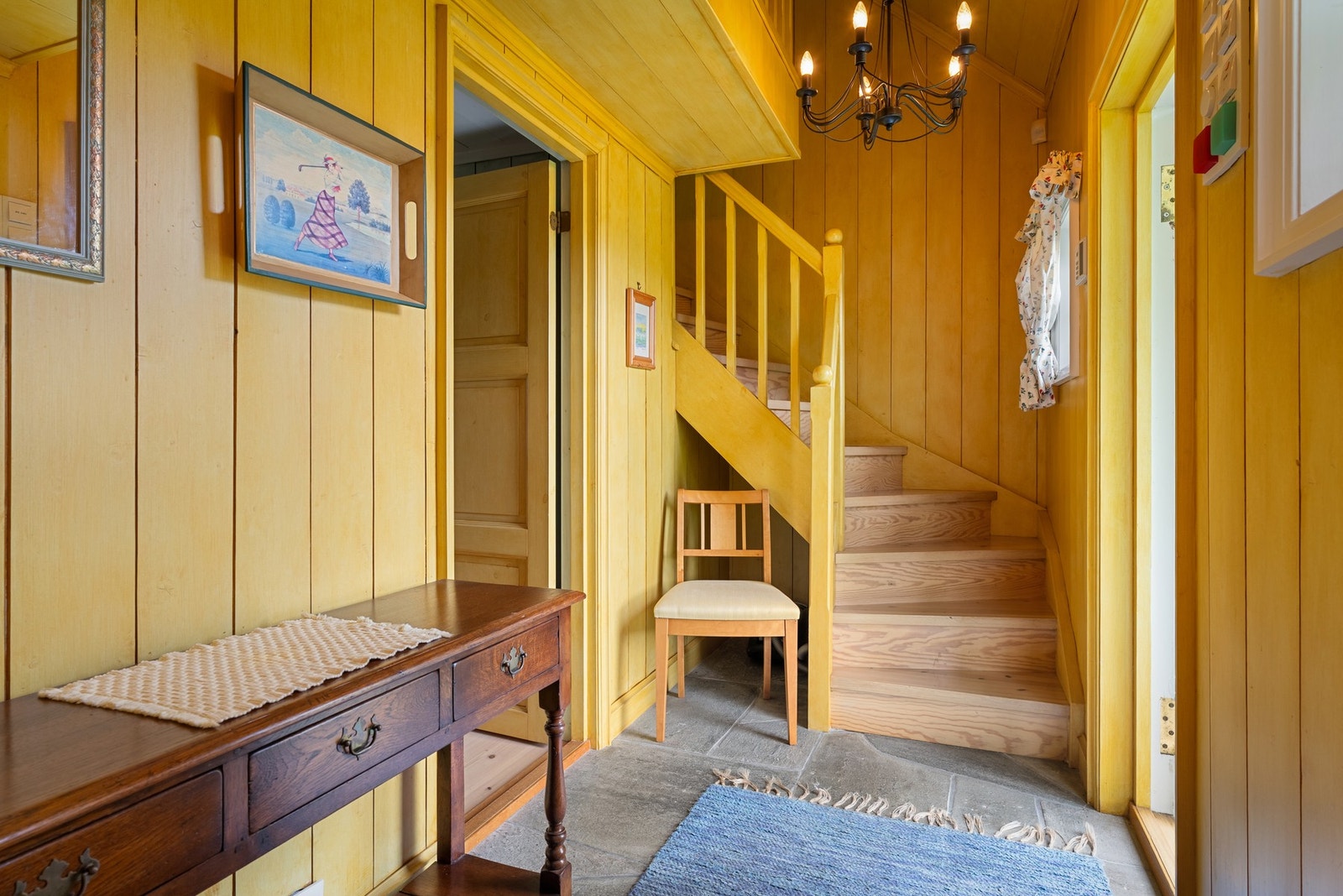 Inngangen til annekset. Galleribilde