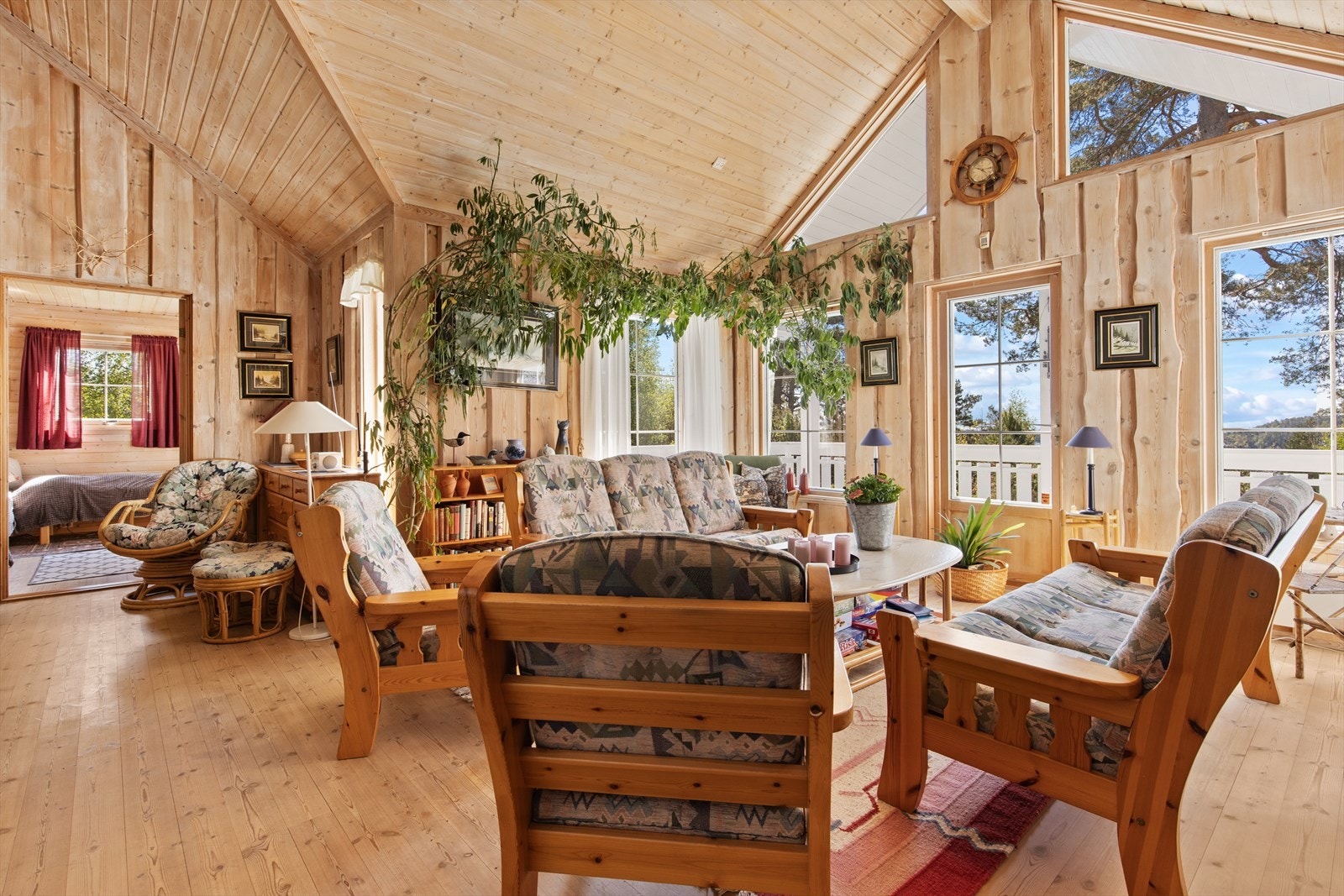 Husåsveien303-1004.jpg Galleribilde