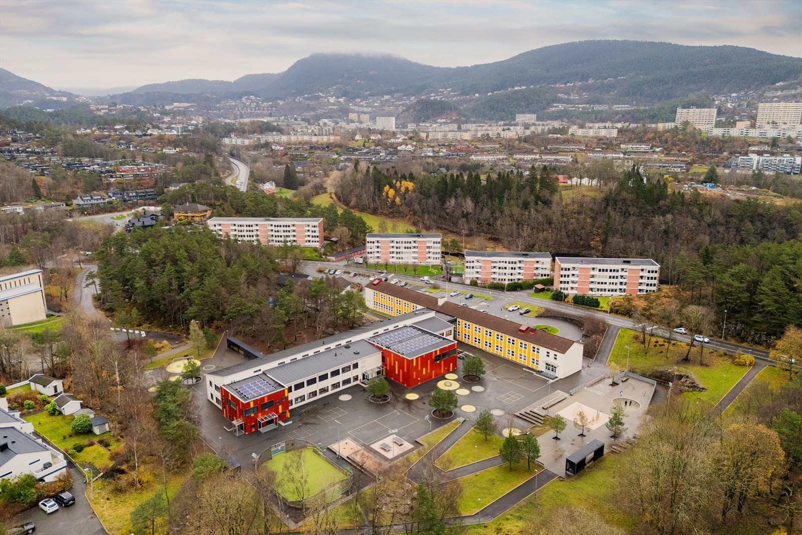 Varden skole Galleribilde