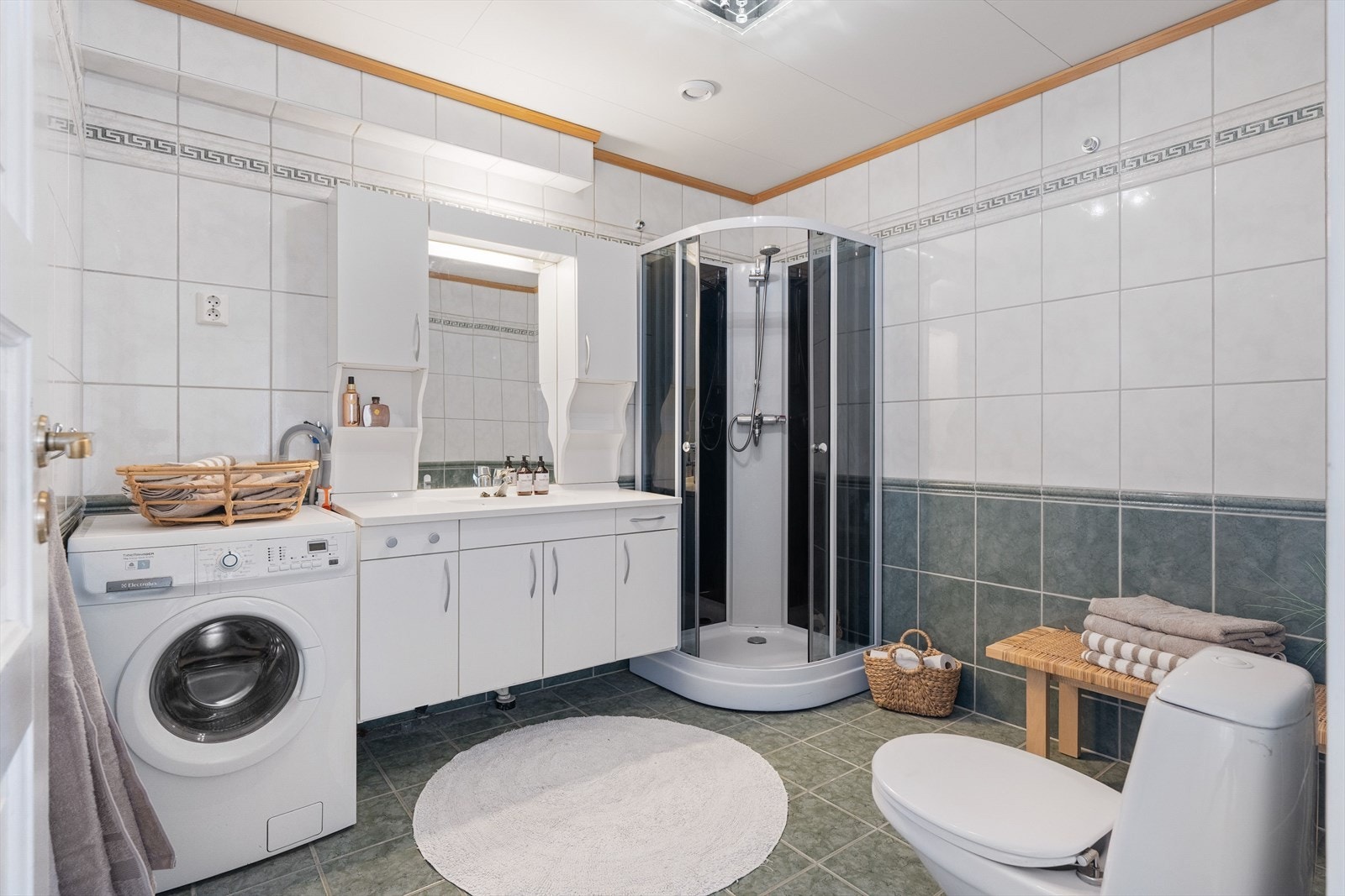 Badet er utstyrt med deilig gulvvarme. Galleribilde