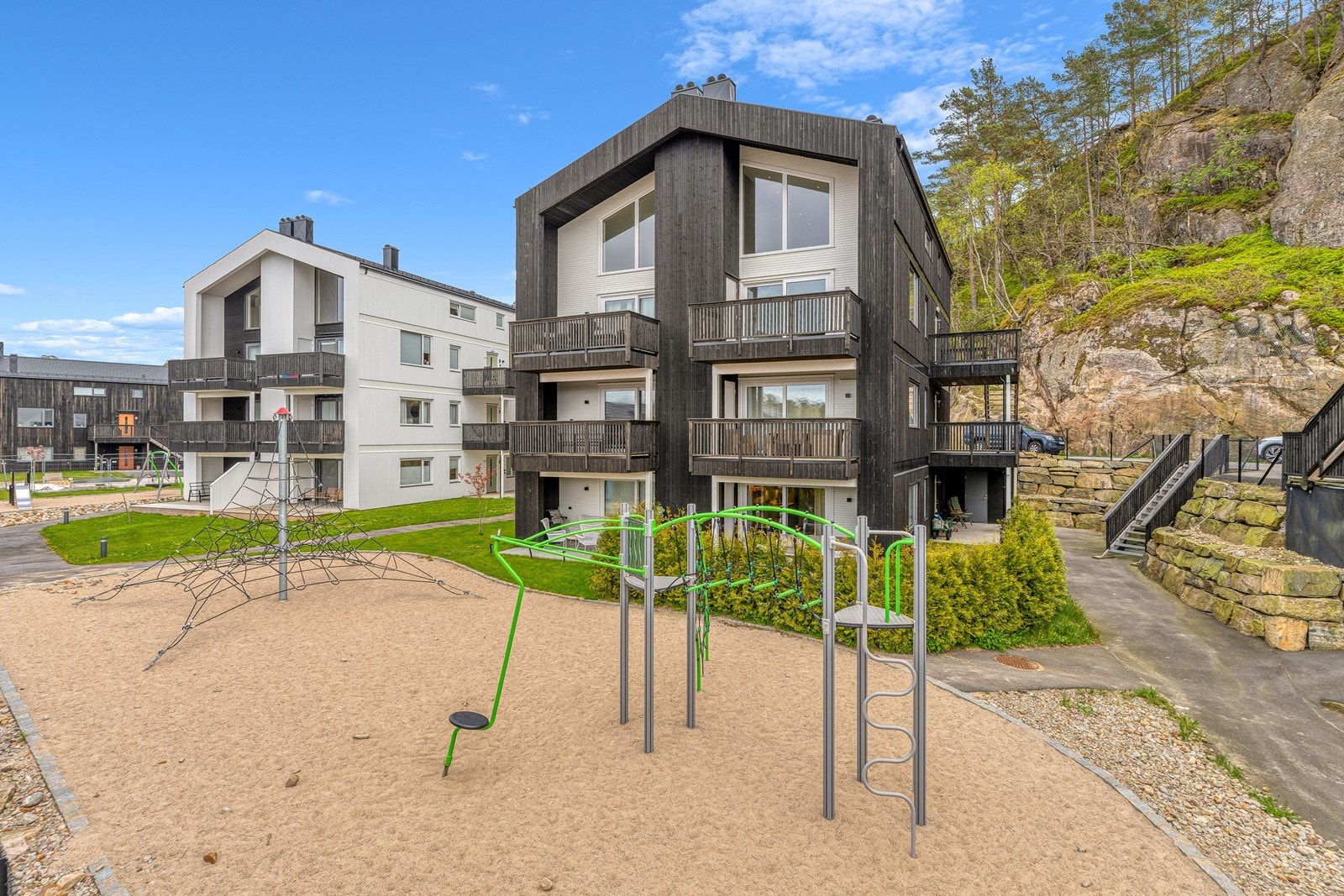 Velkommen til Årossanden 3C - ferieleilighet tilknyttet felles basseng - kort vei til langgrunn strand - presentert av Gaute Kverneland i Aktiv. Foto: Ivars Upe Galleribilde