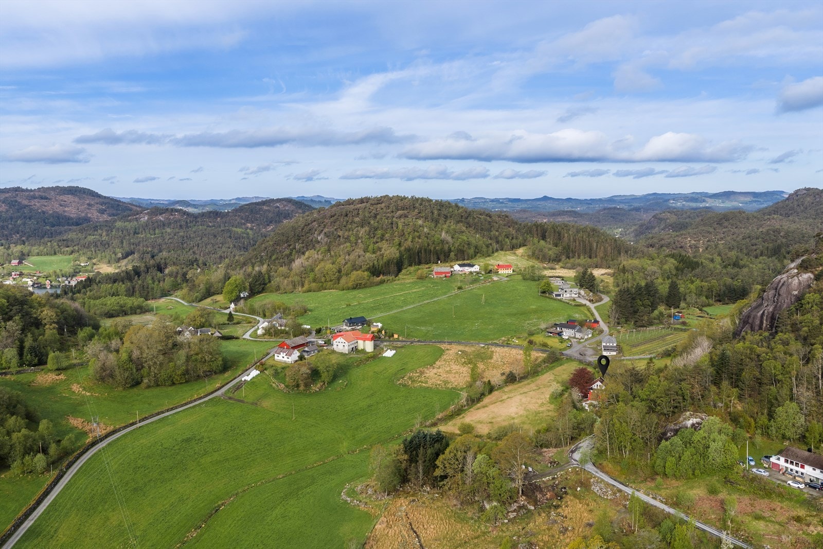 Eiendommen 'Paradis' ligger i naturskjønne og landlige omgivelser på Oa. Galleribilde