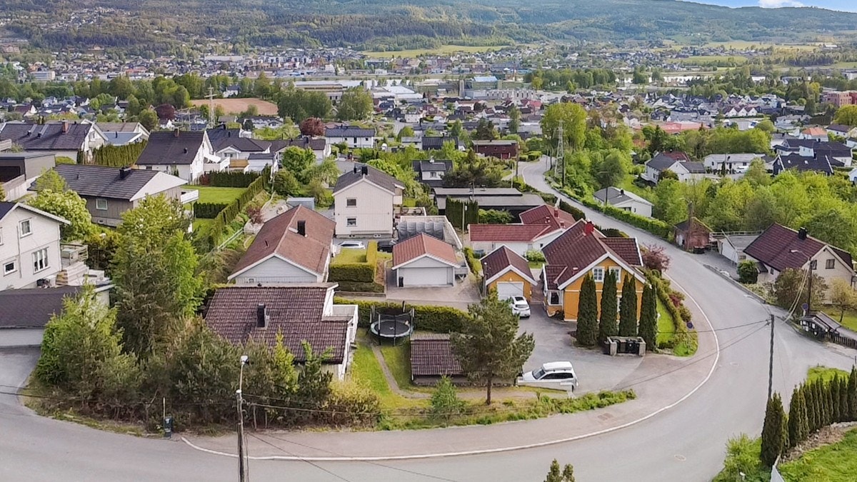 Fin belliggenhet i Krokstadelva. Galleribilde
