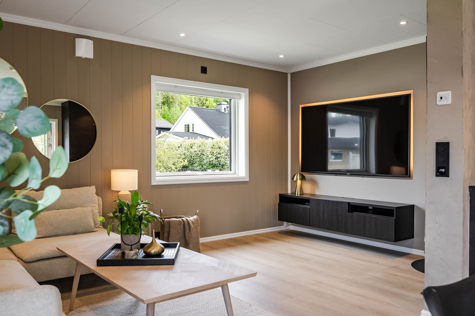 Den koselige stuen er et godt samlingspunkt for hele familien. Galleribilde
