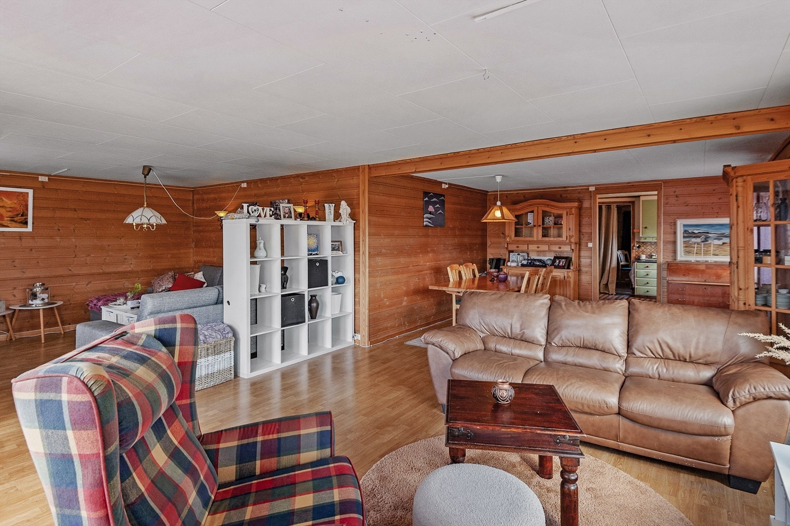 Stue og spisestue har et samlet areal på ca. 48 m² Galleribilde