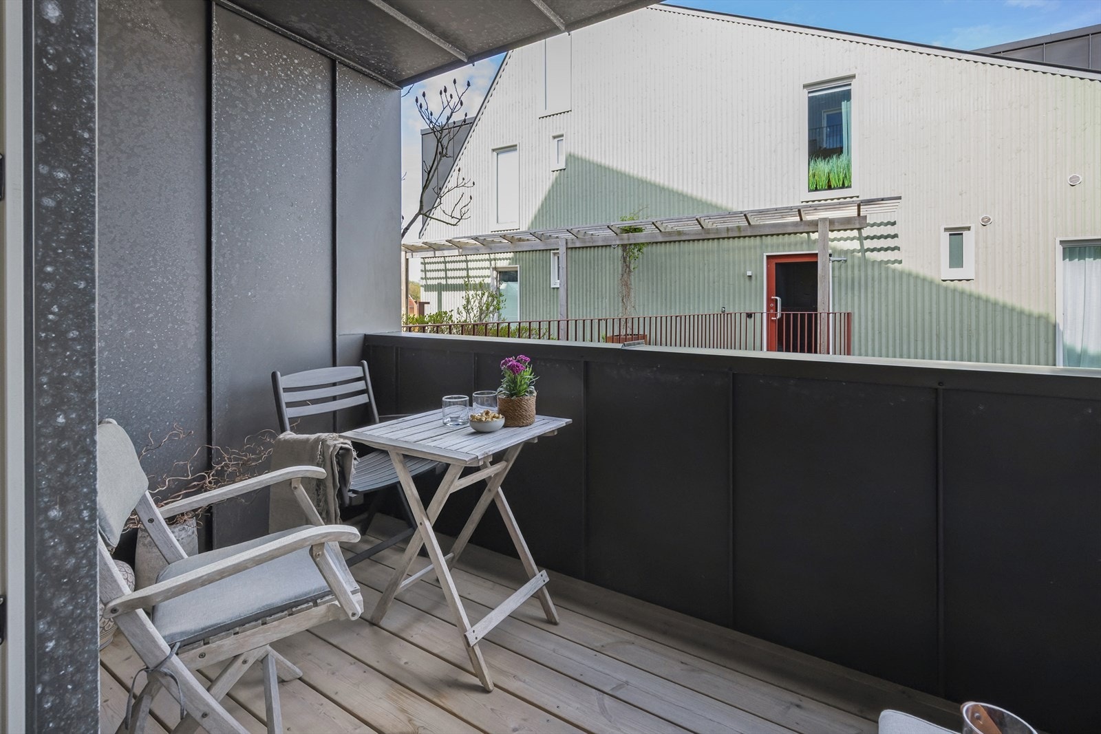 Meget lunt og usjenert. Galleribilde