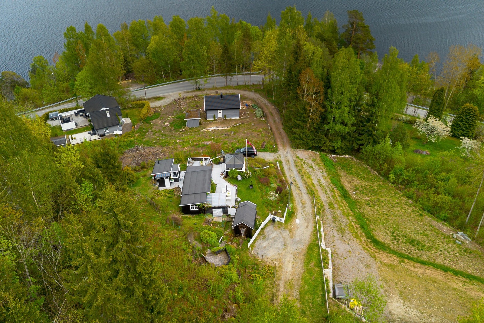 Her kan du virkelig koble av fra hverdagen og nyte rolige dager i naturskjønne omgivelser. Galleribilde