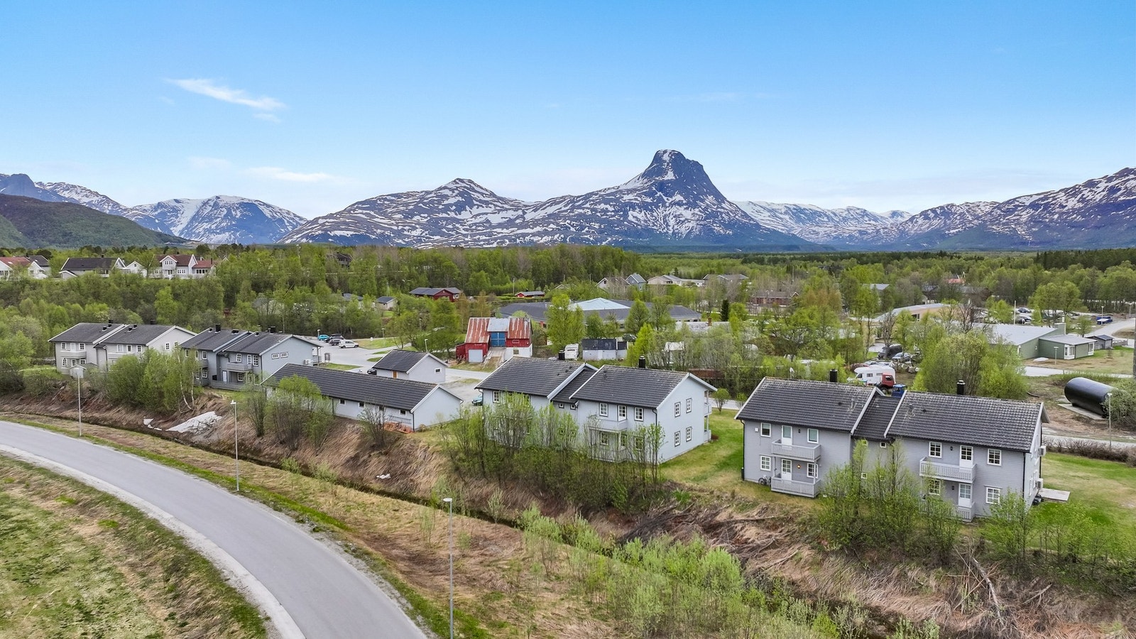 Oversikt over nabolaget og nærområdet. Galleribilde