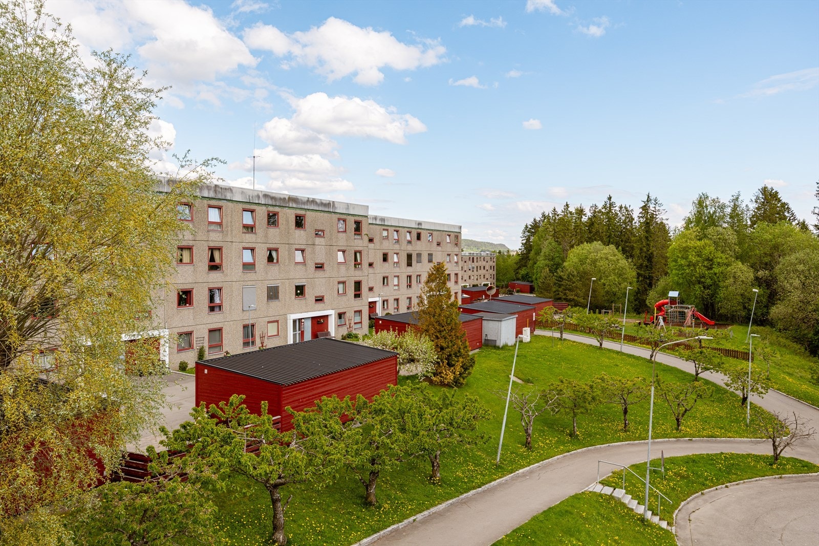 Leiligheten disponerer en garasjeplass med elbillader. Galleribilde