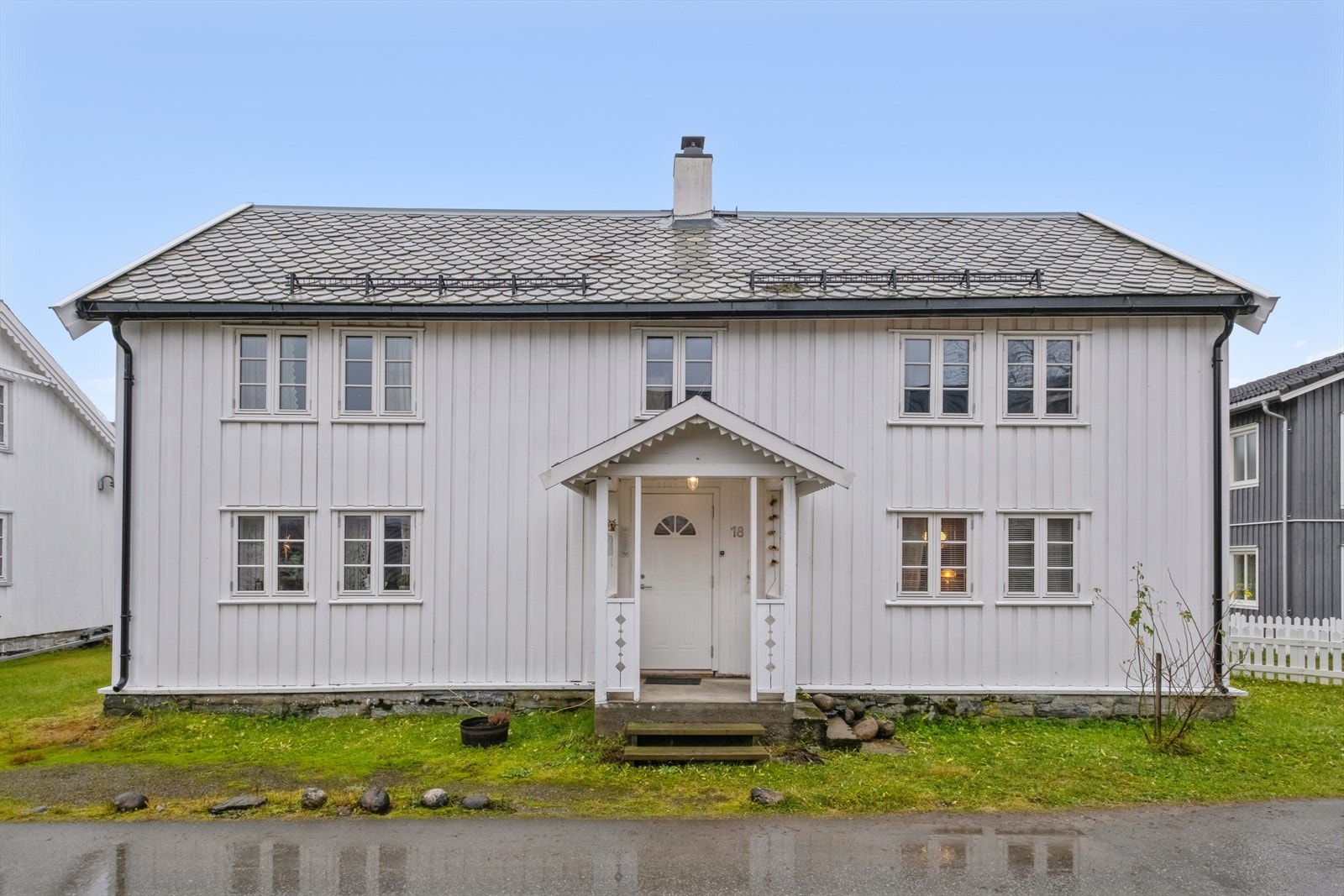 Nytt yttertak, renner og beslag. Galleribilde