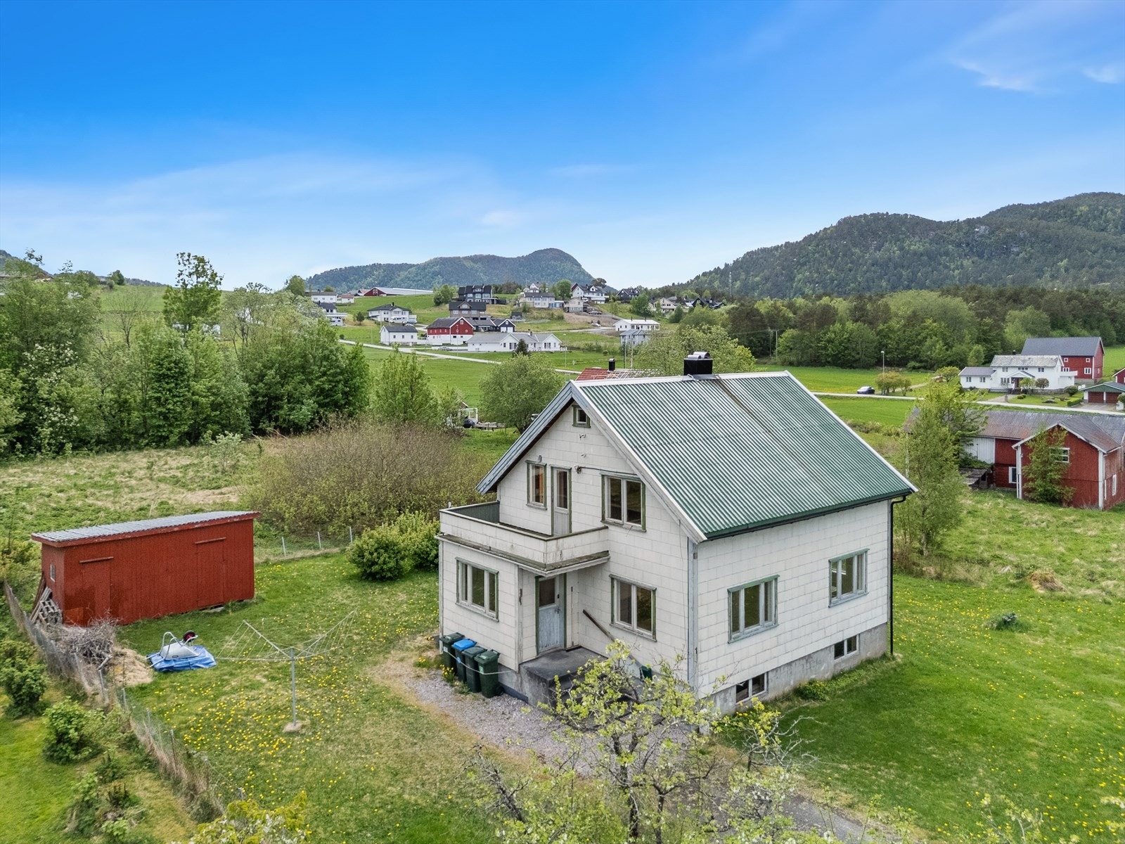 Velkommen til Kobbsteinveien 1! (Foto v/Haukdal, Interiørfoto) Galleribilde