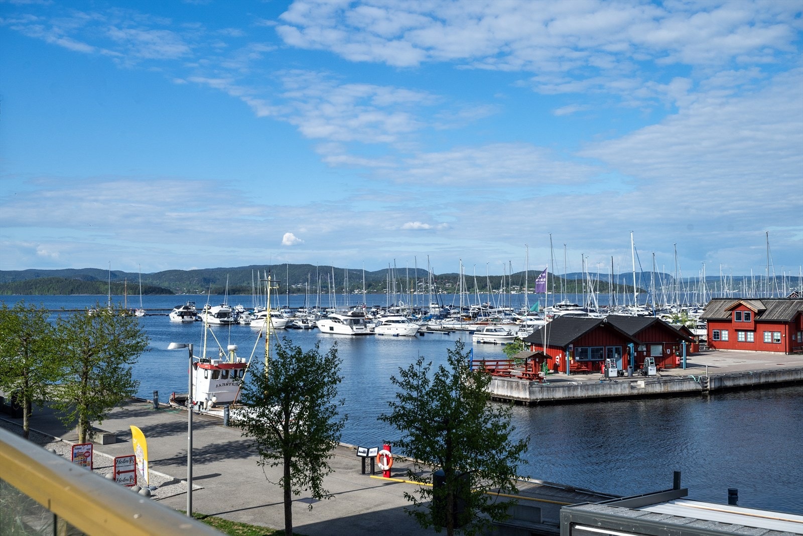 Det er gangavstand til badeplassen på Dulpen for et morgen- eller kveldsbad. Galleribilde