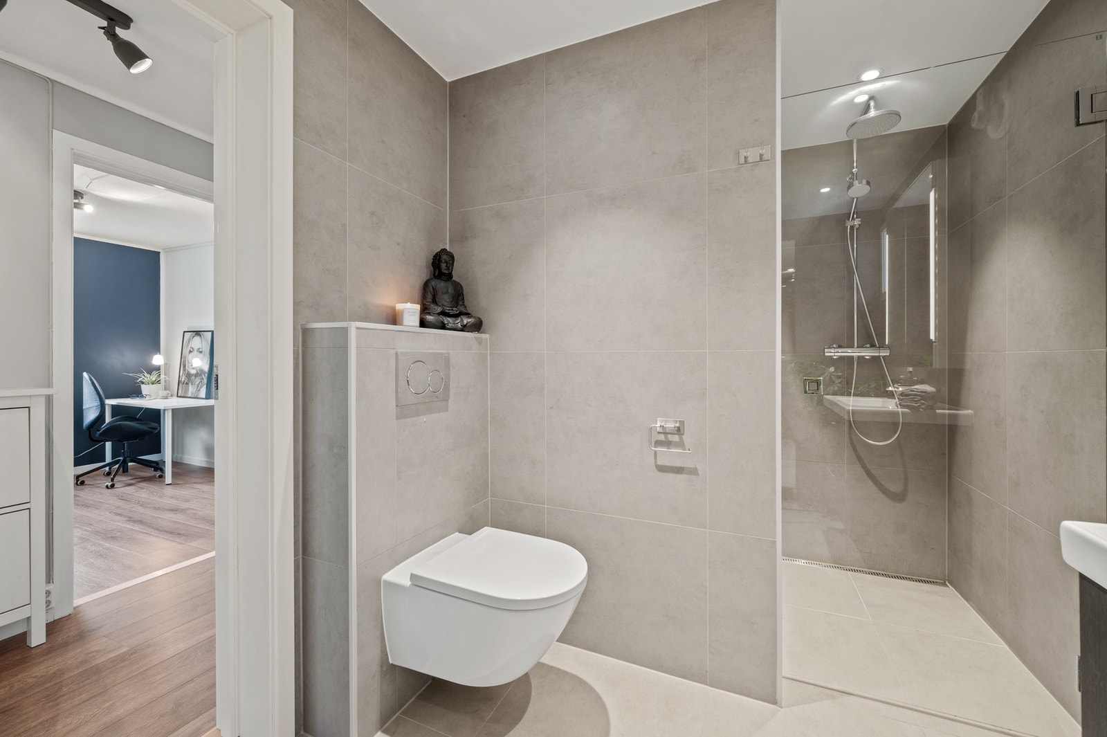 Badet holder en svært god standard og har fått TG0/1 i tilstandsrapporten fra takstmann. Galleribilde