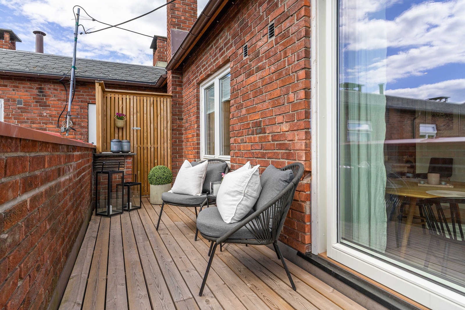 Her kan du innrede med flere soner; spisegruppe, lounge, sittegruppe mv. Galleribilde