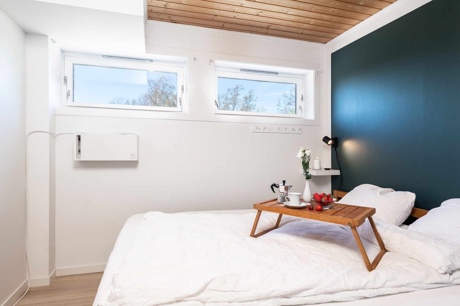 Underetasjen har et soverom/gjesterom med ventilasjon/aircondition. Galleribilde