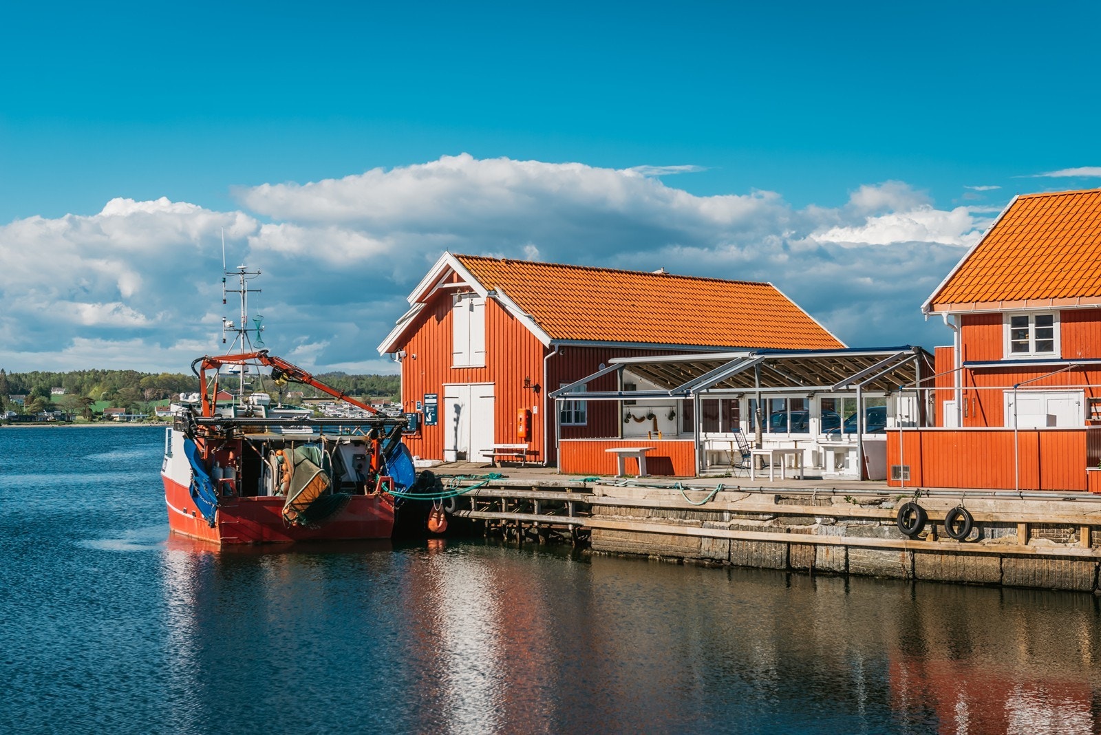Fiskemottaket i Nevlunghavn Galleribilde