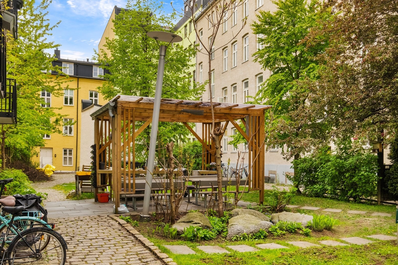 Her er det flere felles sittegrupper for beboere. Galleribilde