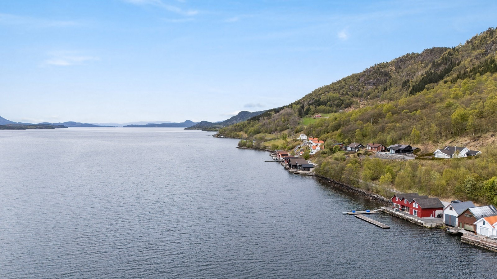 Solsiden av fjorden Galleribilde