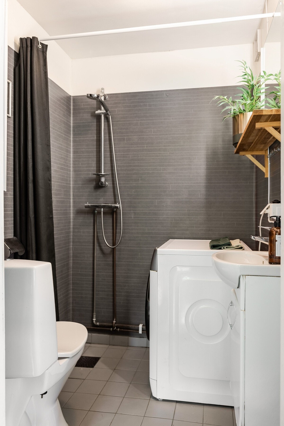 Badet ble oppgradert i 2017/2018 og fremstår som moderne og funksjonelt. Galleribilde
