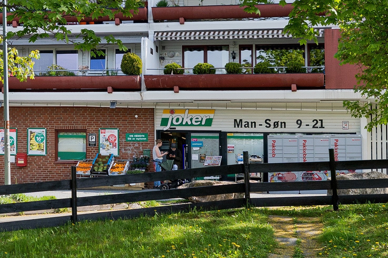 Søndagsåpen Joker ligger kun 220 meter unna boligen. Galleribilde