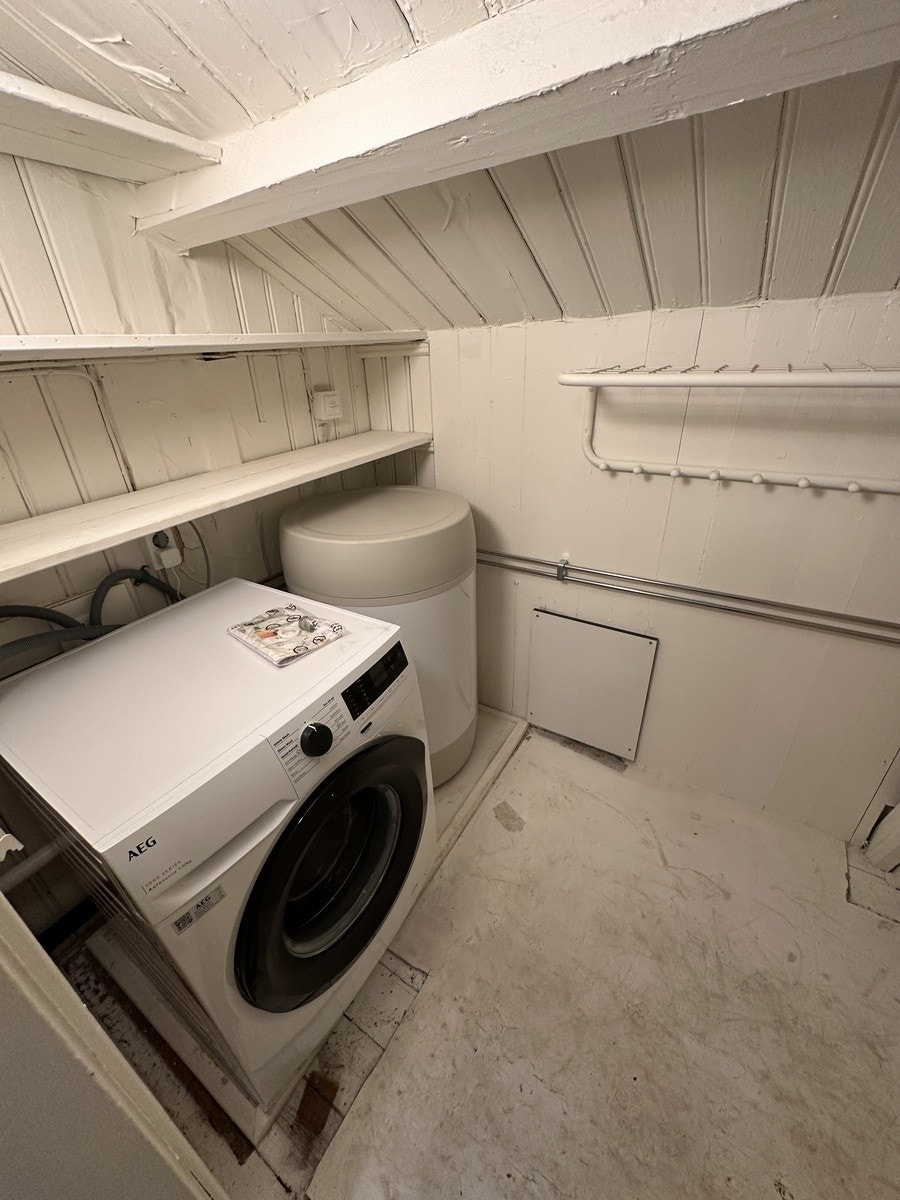 Kott med vaskemaskin Galleribilde