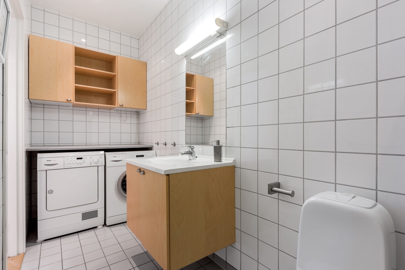 Pent flislagt bad med varmekabler Galleribilde