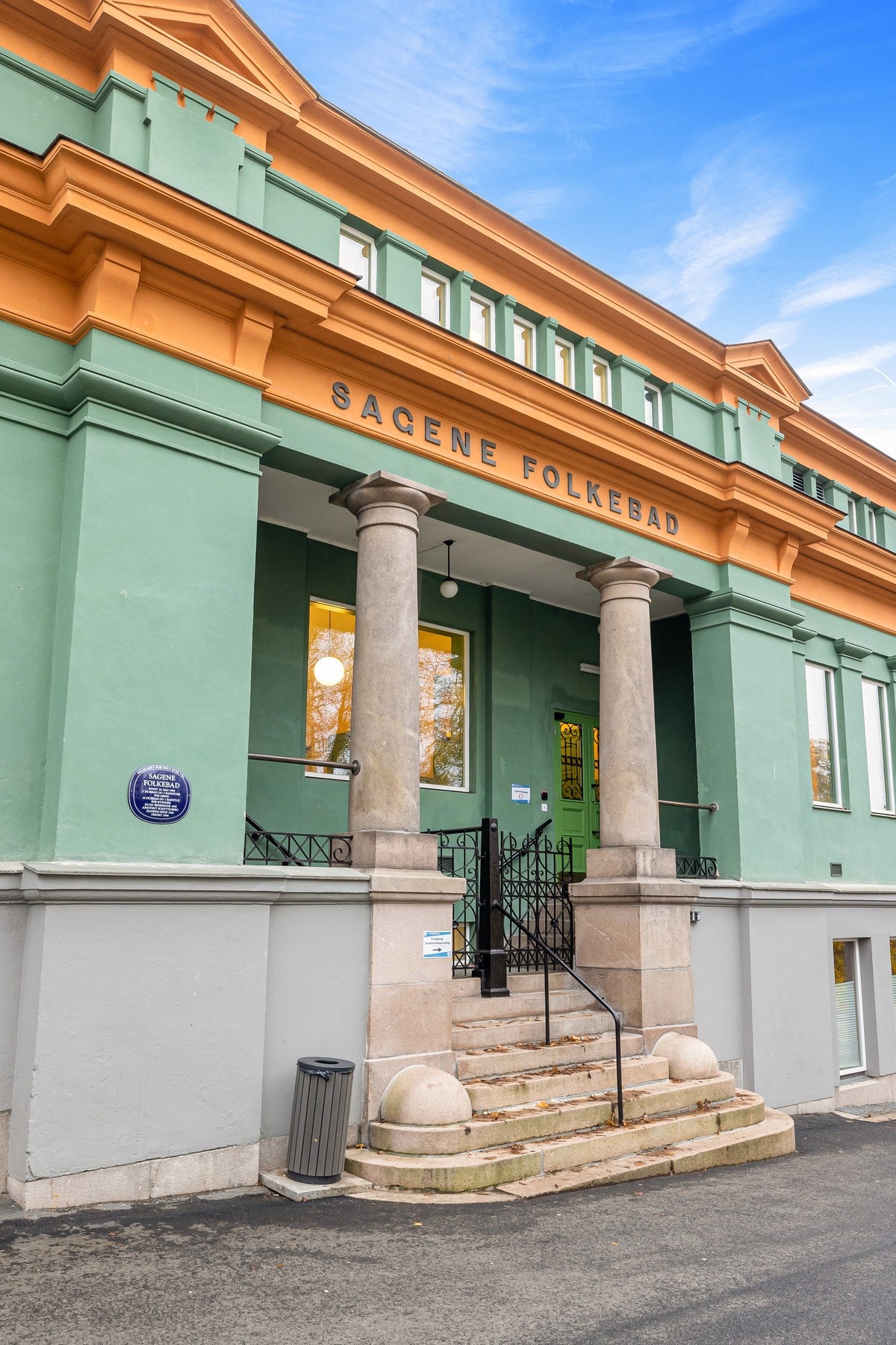 Kort vei til caféer, restauranter, kollektivtransport og grøntområder. Galleribilde