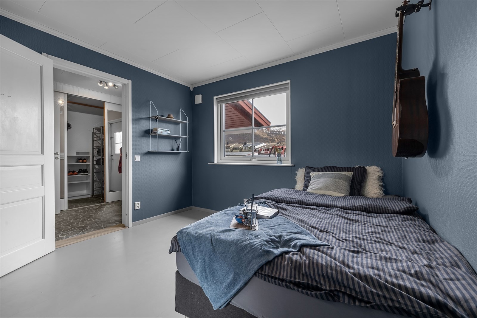 Boligen har totalt 3 soverom, alle av god størrelse. Galleribilde