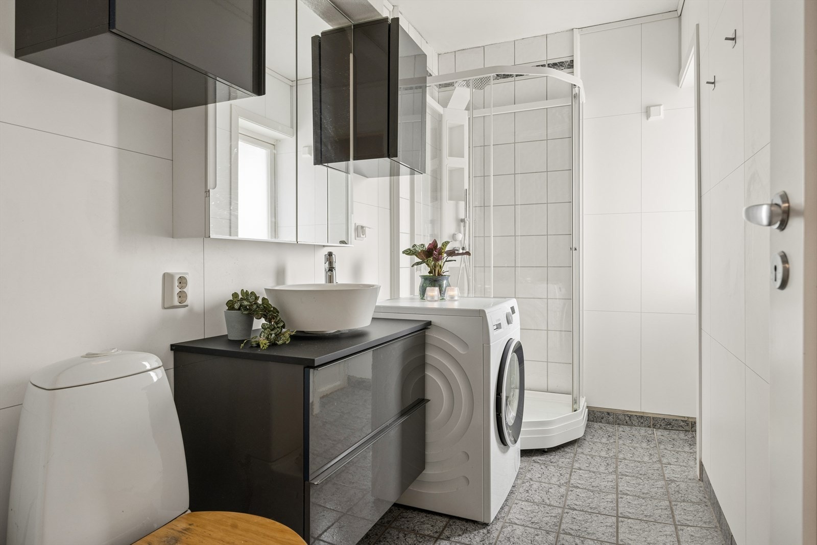 Fra badet får du tilgang til fellesluftebalkong Galleribilde