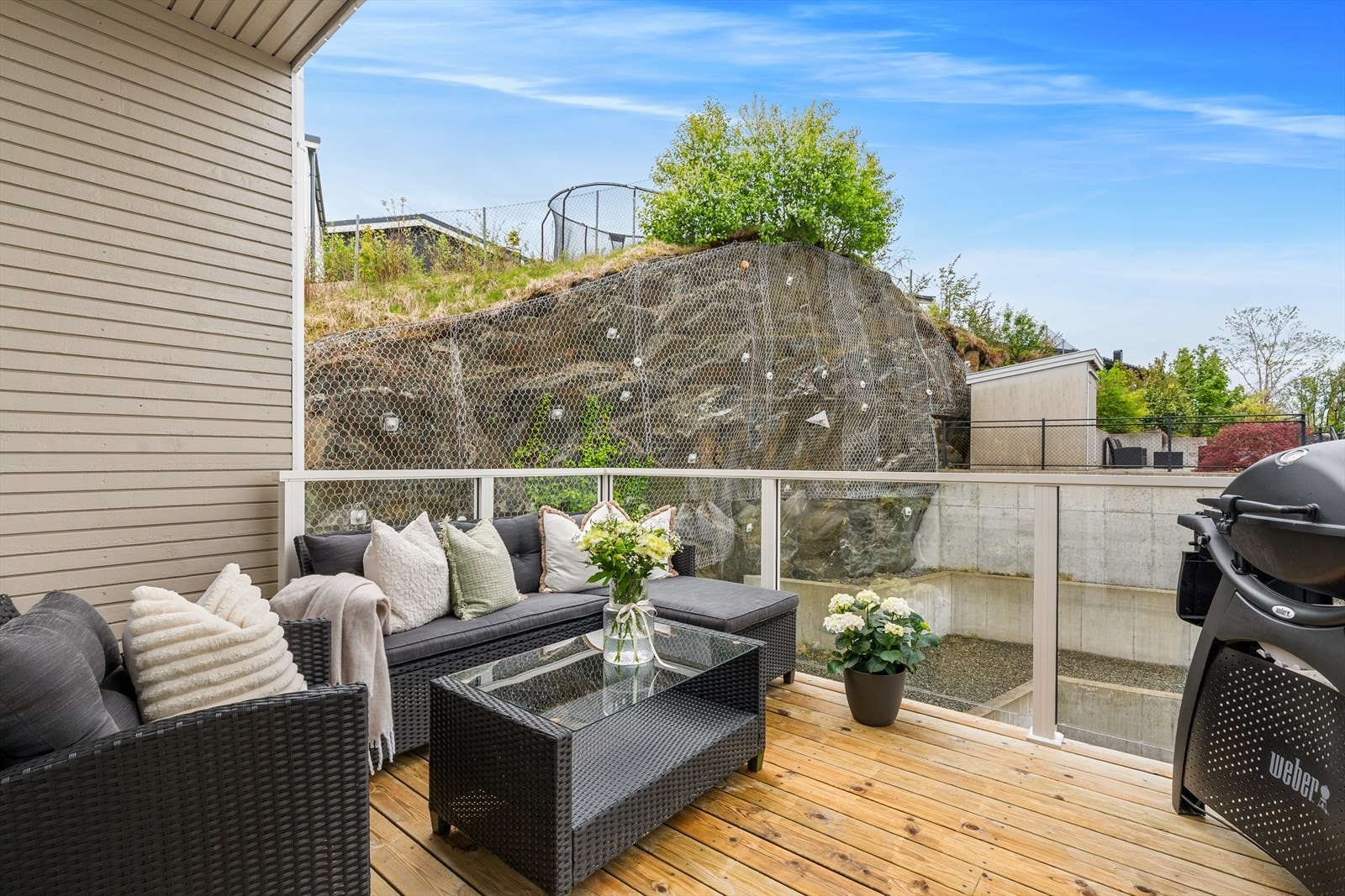 - Leiligheten har en solrik balkong på ca. 9,7 m² - Galleribilde
